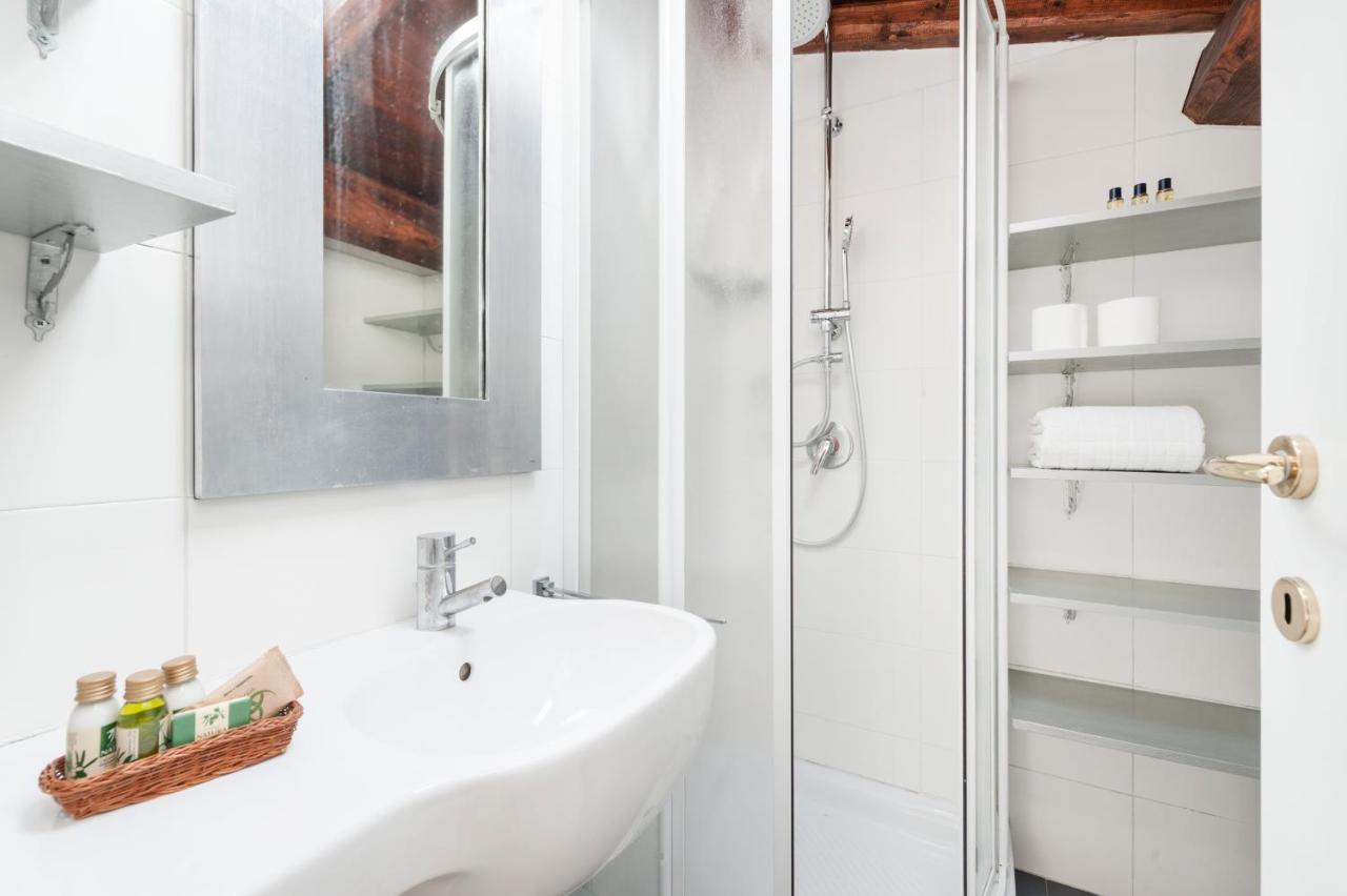 Charming Patio House In San Lorenzo Appartamento Roma